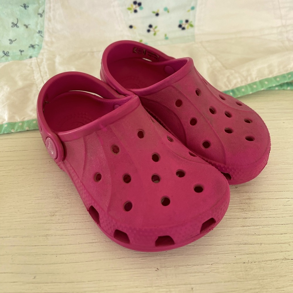 Crocs size 8/9